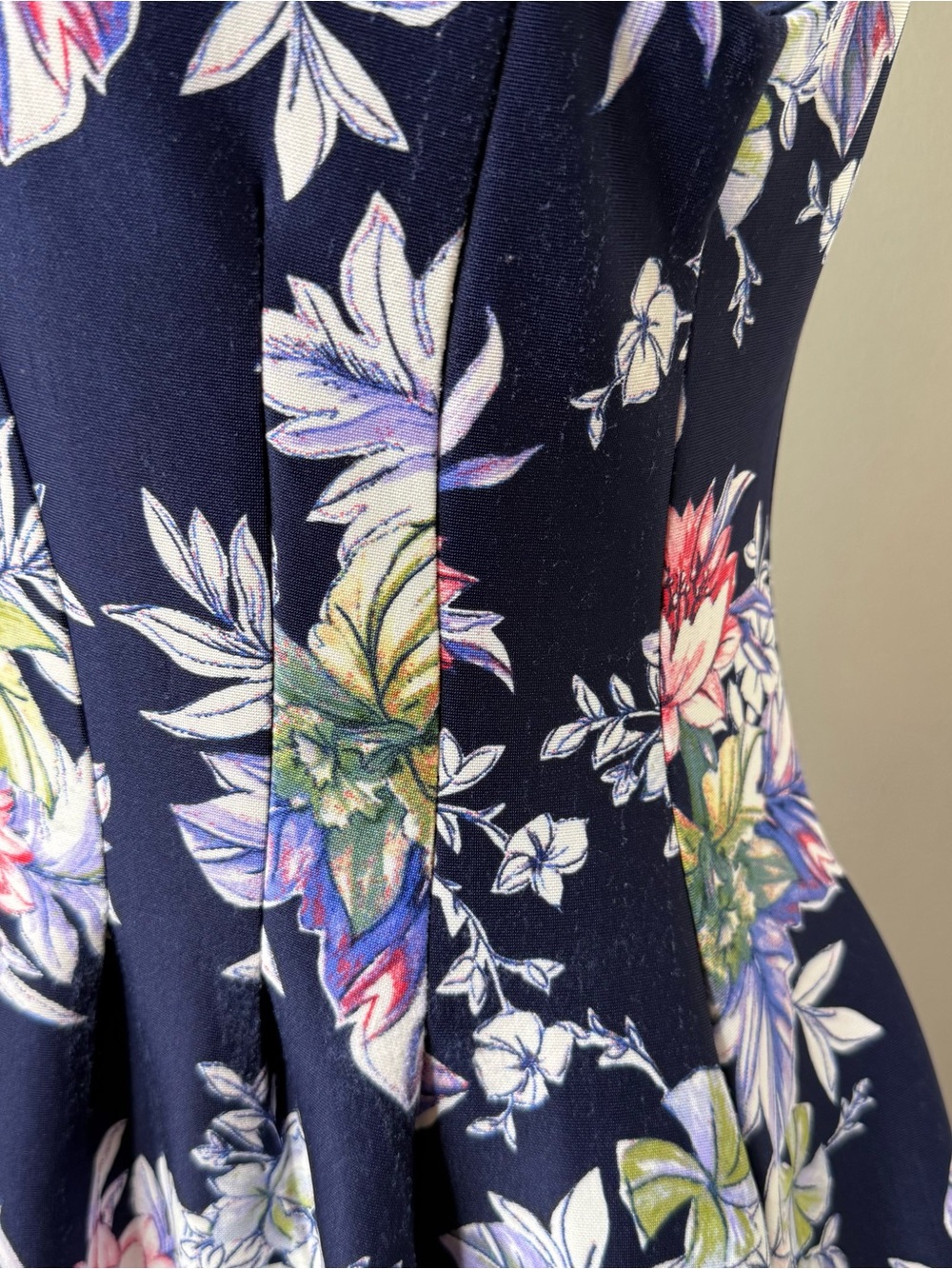 Roz & Ali Floral Midi Dress Women’s Size 6 Vibrant Pockets Brunch Altered? - Picture 5 of 16